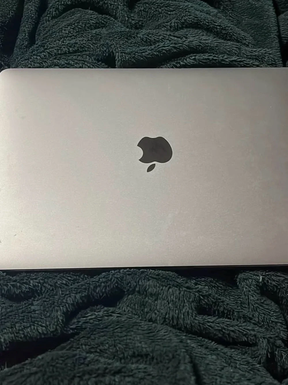MacBook Pro 2017 - Picture 3 of 3